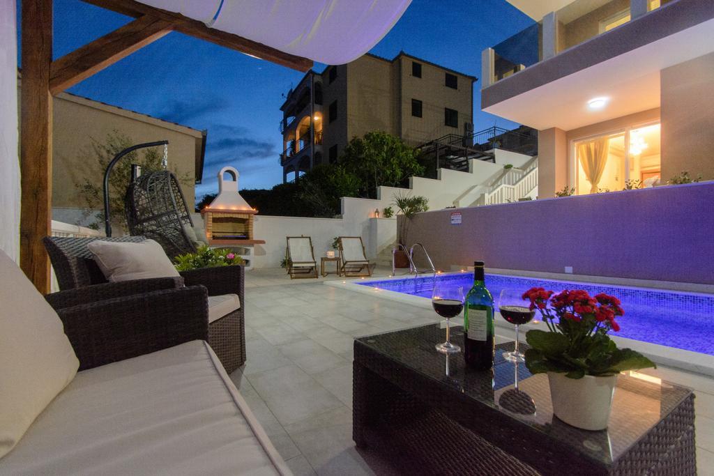 Apartments Villa Atlantis Trogir Exterior foto